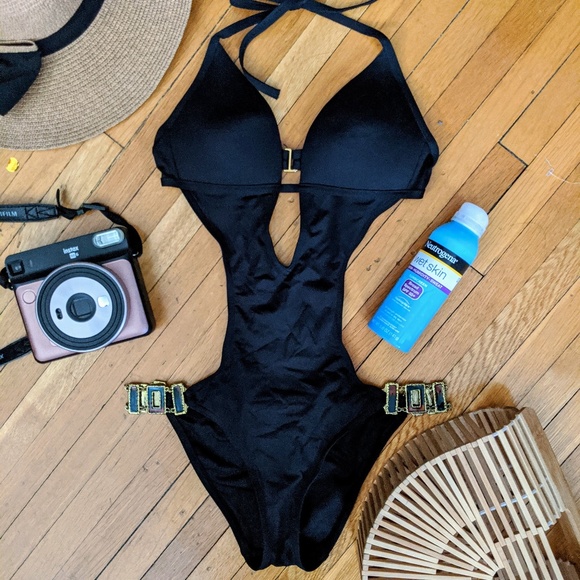 Victoria's Secret Other - Victoria's Secret Wireless Push-up Monokini